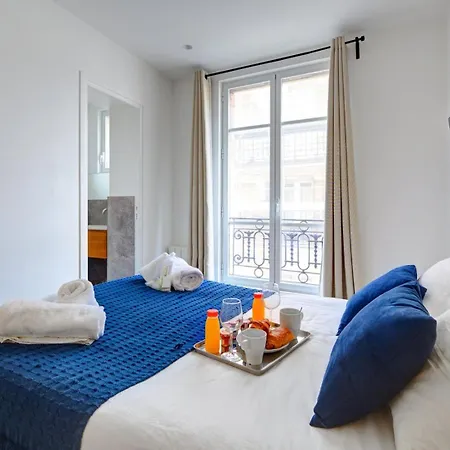 159 Margot - Superbe à * Paris